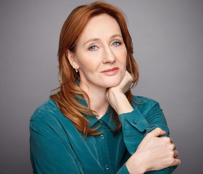 J.K.Rowling Biography: An Untold Story