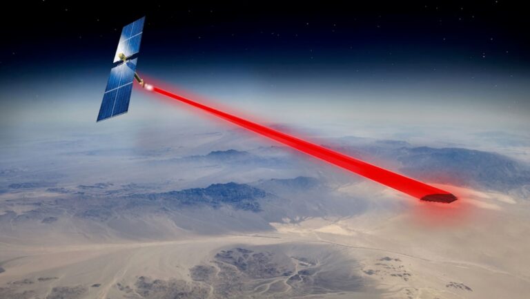 <strong>Solar Panels in Space might soon beam Electricity to Earth: Scientists tested</strong>