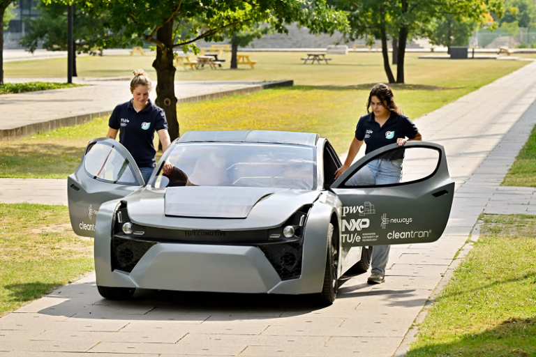 <strong>Dutch Students 3D-Printed an EV Car that purifies Air by absorbing Carbon</strong>