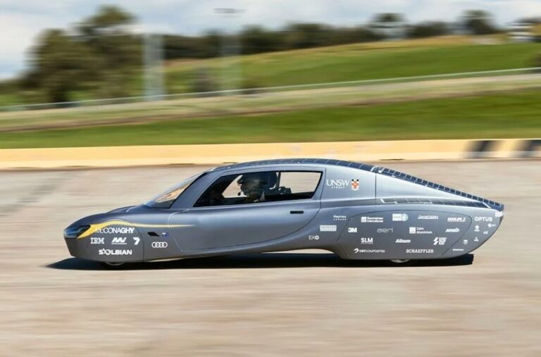 <strong>World’s First Solar Car that travels 1,000km on a Single Charge – SunSwift 7 gets Guinness World Record</strong>