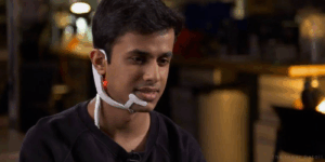 Device that connects brain and internet