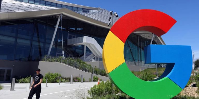 How much Google employees earn