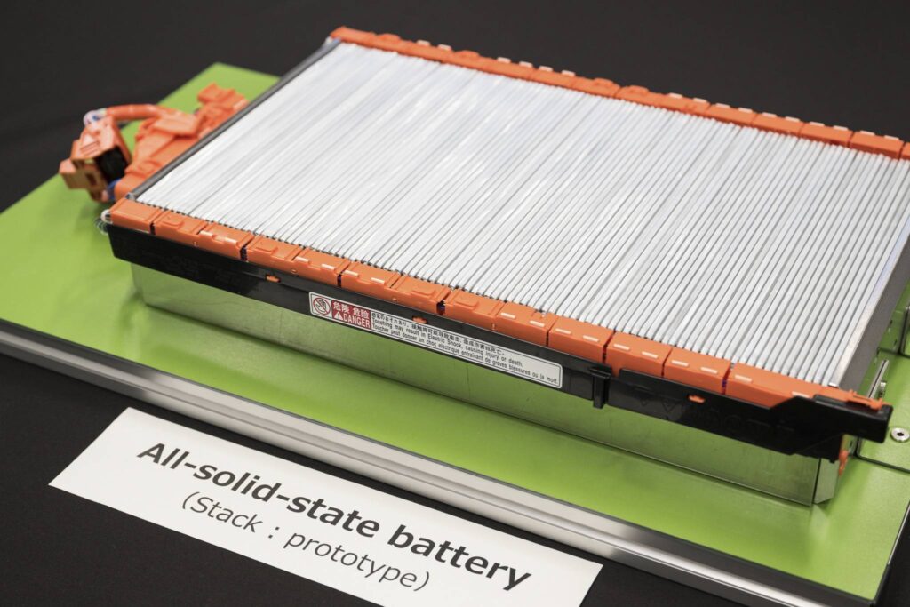 Solid state battery