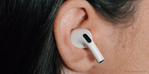 Airpods that can measure brain signals